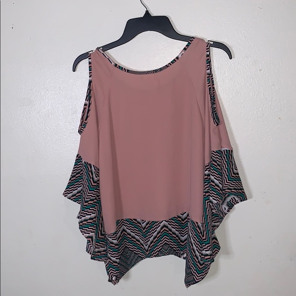 Takara Tribal Open Shoulder Top - Picture 4 of 4